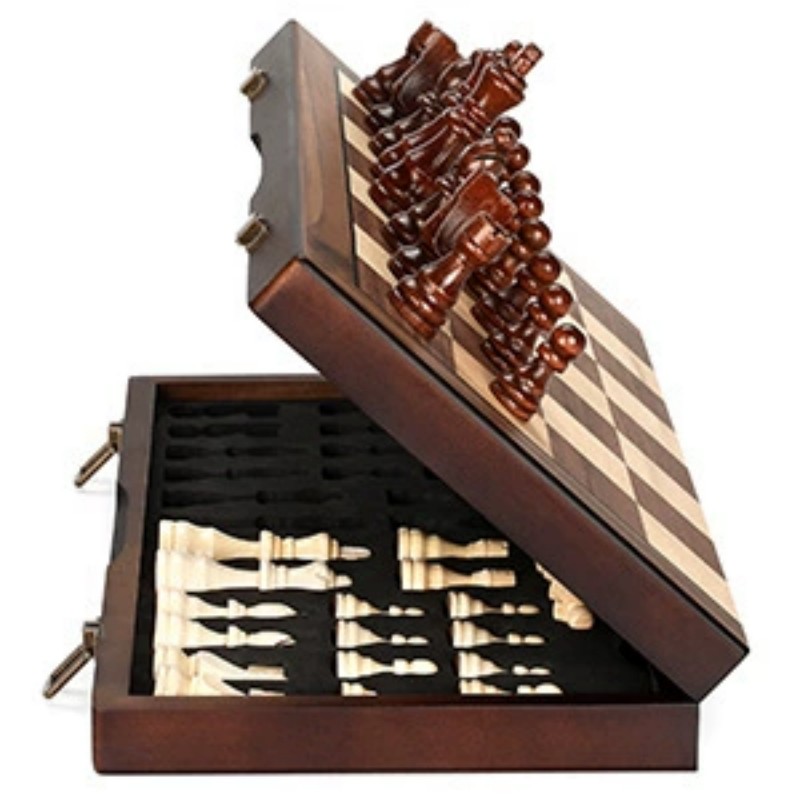 Houten magnetisch schaakspel v - Board Game Yearbook recensie en prijs