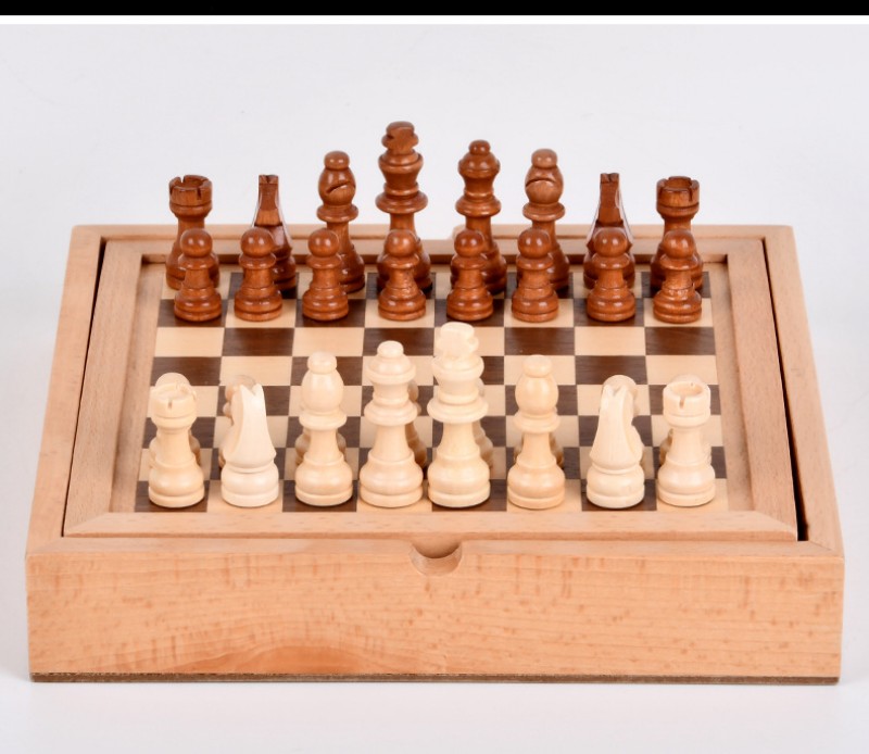 5-in-1 houten schaakbord handg - Board Game Yearbook recensie en prijs